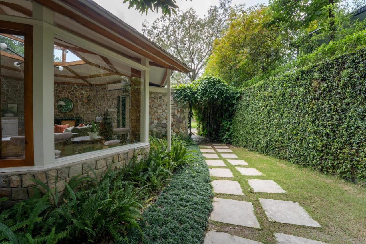 Lohonostays Ivy Cottage เดห์ราดุน ภายนอก รูปภาพ